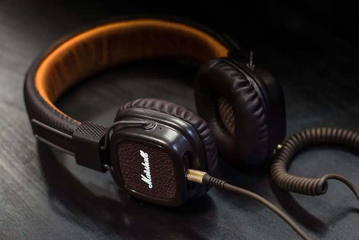 Casque audio filaire et Bluetooth : comparatif pour bien choisir